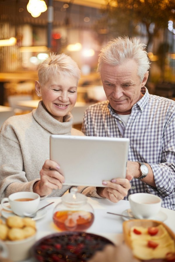 Trouvez l'amour : les meilleurs sites de rencontres pour seniors