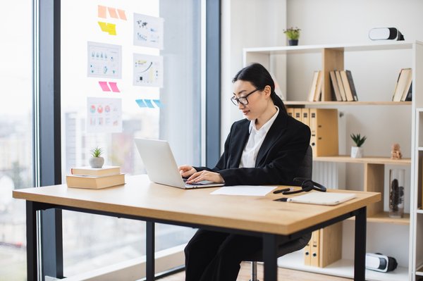 Comment distinguer le contenu IA du texte humain ?